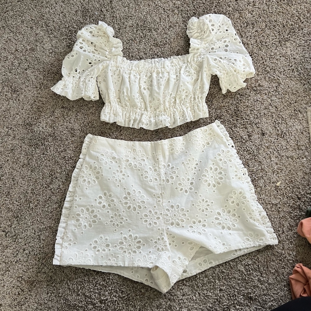 White LPA Eyelet Set